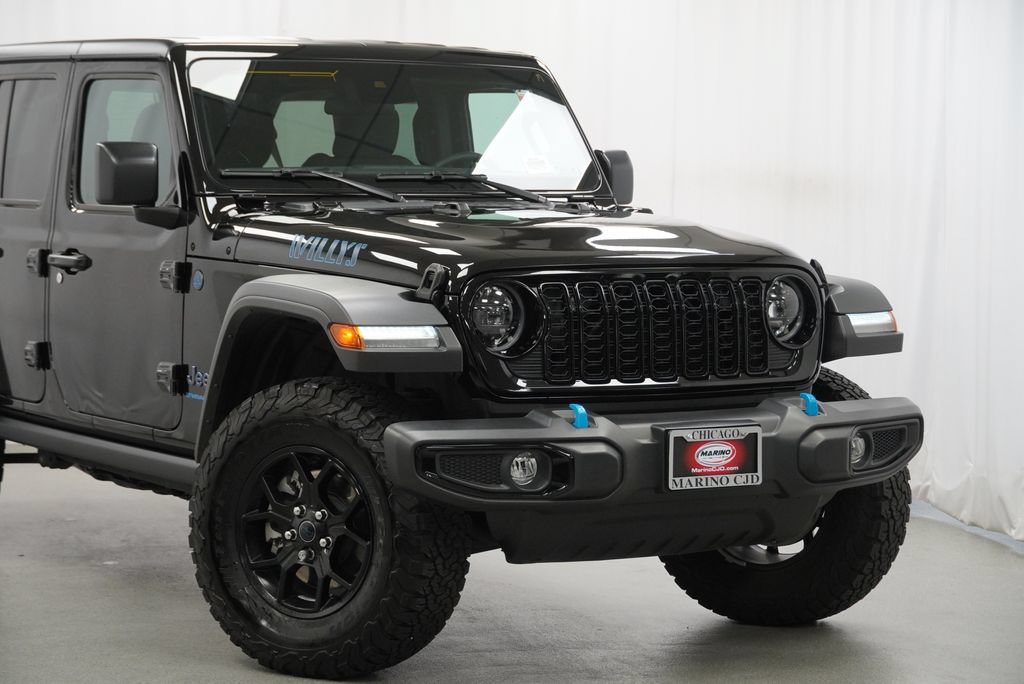 Used 2024 Jeep Wrangler Unlimited AWD/4WD image 3