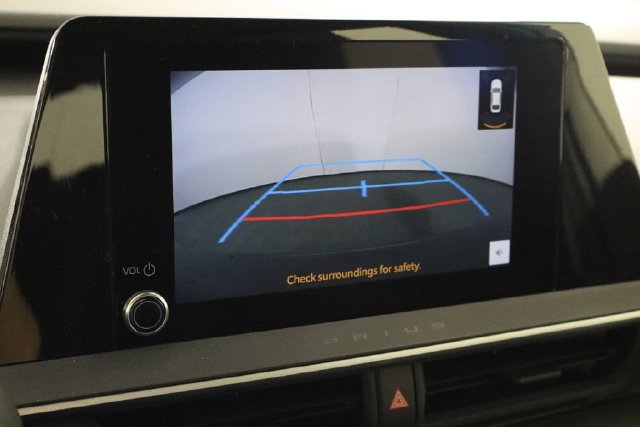 Used 2025 Toyota Prius LE FWD image 40