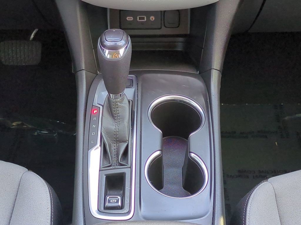 Used 2020 Chevrolet Equinox LS image 19