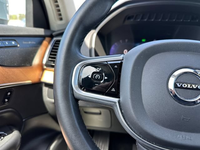 Used 2023 Volvo XC90 B6 Plus AWD/4WD image 24