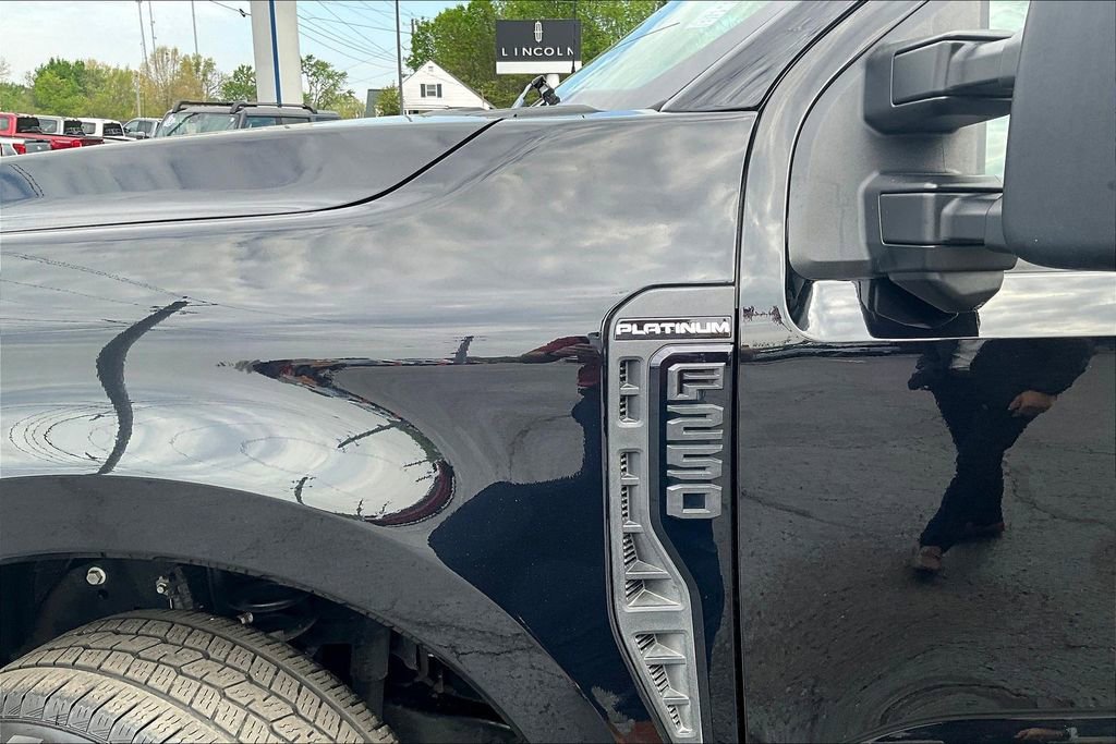 Used 2025 Ford F250 Platinum AWD/4WD image 25