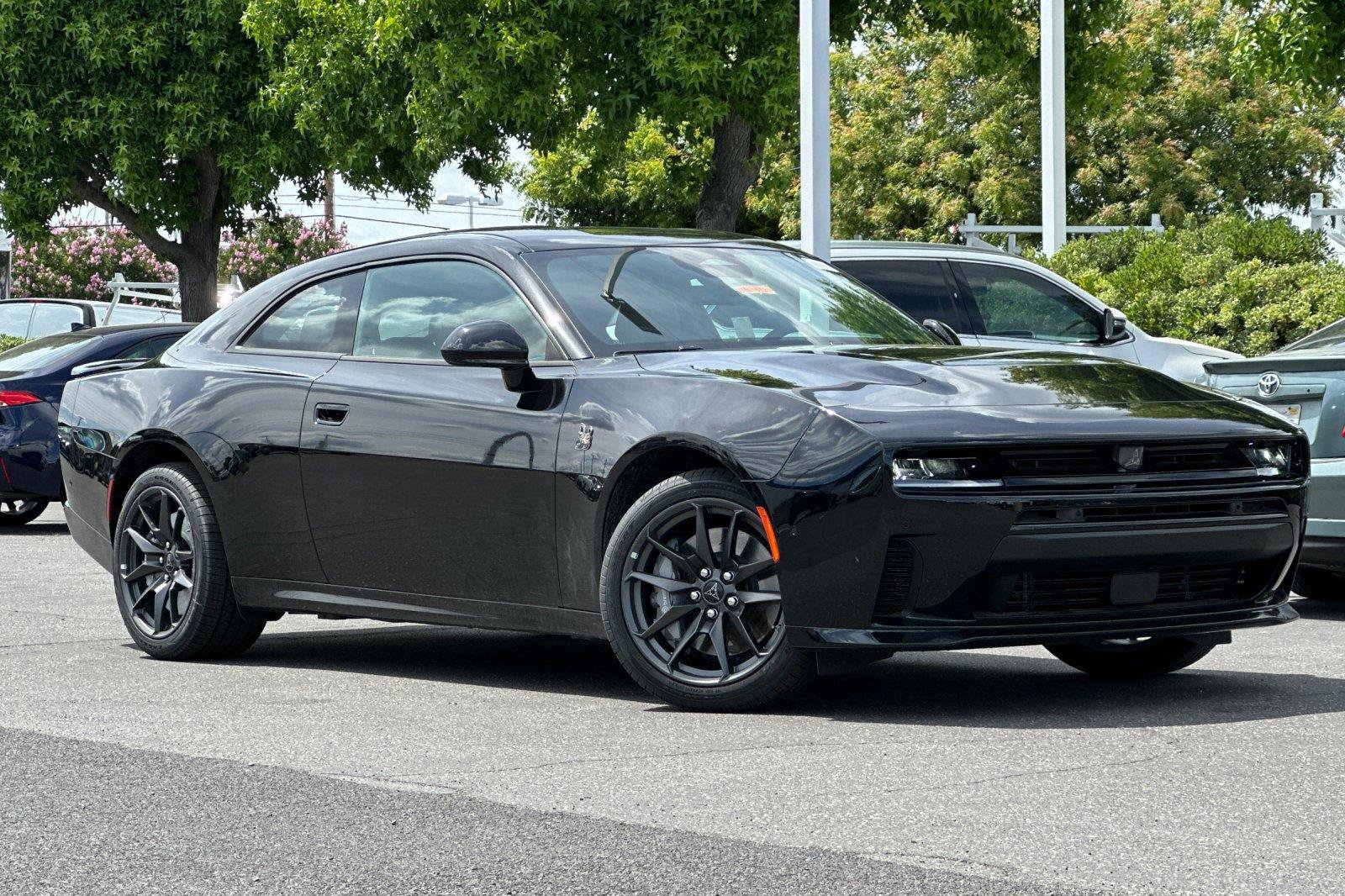 New 2026 Dodge Charger Scat Pack w/ Blacktop Package AWD/4WD image 2