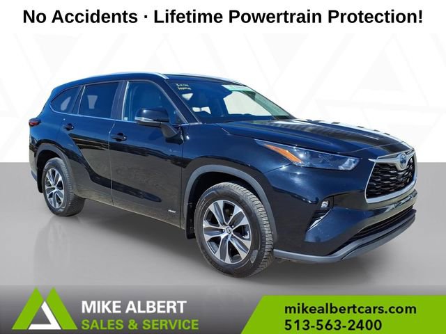 Used 2023 Toyota Highlander XLE image 1
