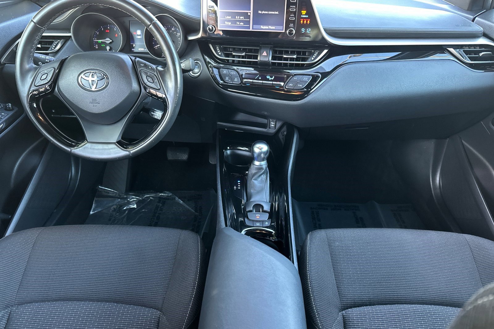 Used 2019 Toyota C-HR XLE image 16