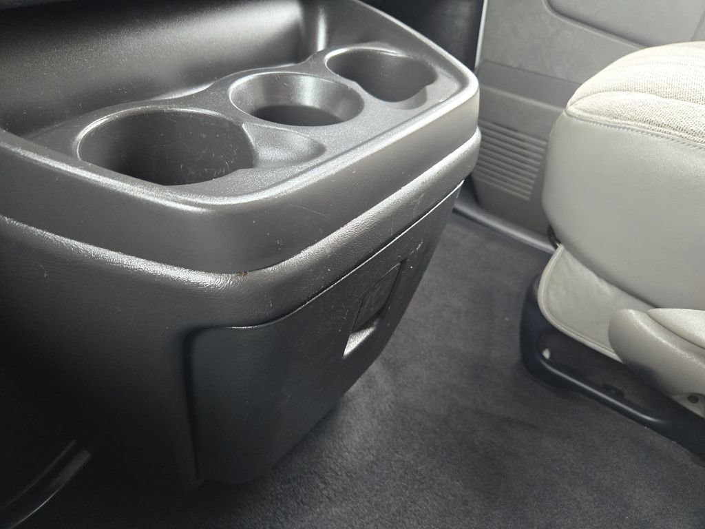 Used 2023 Chevrolet Express 3500 LT w/ LT Preferred Equipment Group image 15