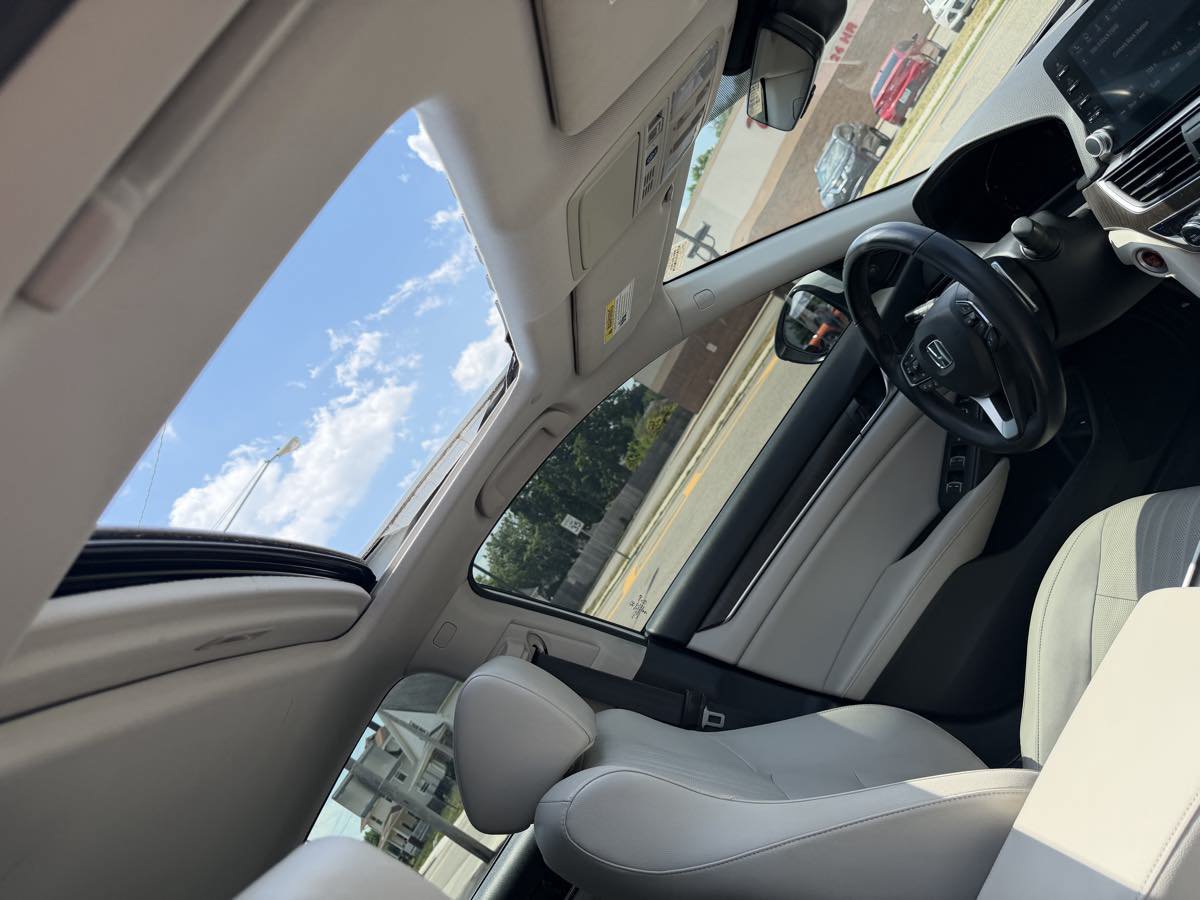 Used 2018 Honda Accord Touring image 21