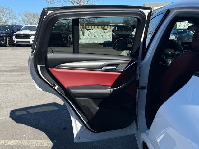 Used 2023 BMW X4 xDrive30i w/ M Sport Package image 28