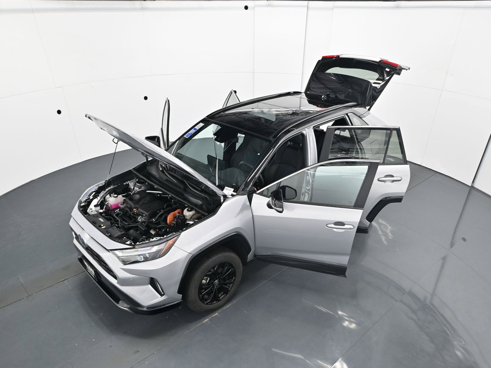 Used 2024 Toyota RAV4 XSE w/ Advanced Technology Package AWD/4WD image 49
