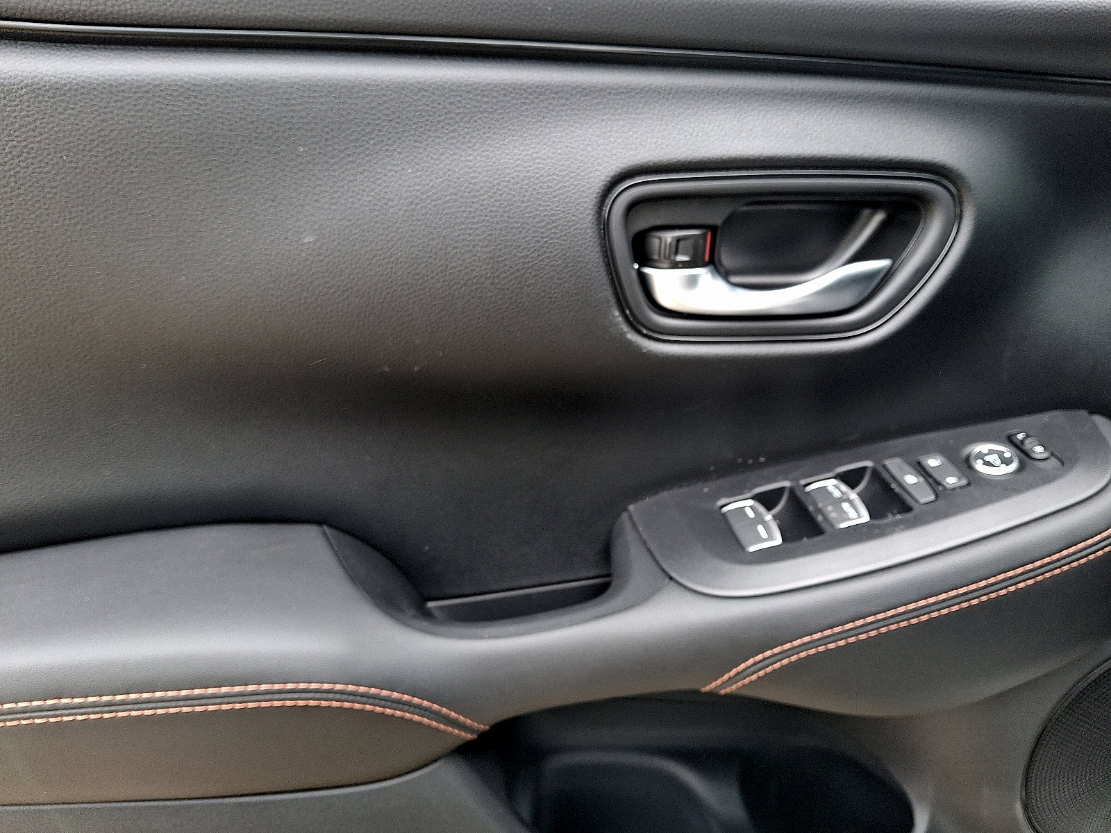 New 2026 Honda HR-V Sport image 7