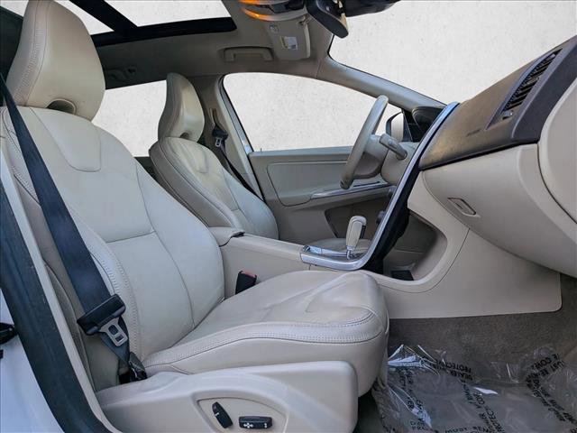 Used 2012 Volvo XC60 T6 image 24