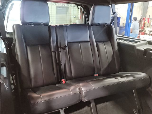 Used 2017 Ford Expedition EL Limited w/ Equipment Group 301A AWD/4WD image 38