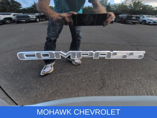 Used 2021 Jeep Compass Latitude w/ Convenience Group AWD/4WD image 29