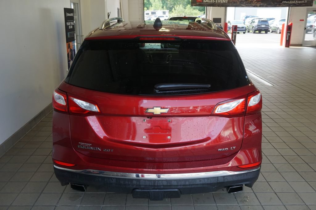 Used 2018 Chevrolet Equinox LT w/ Sun & Infotainment Package AWD/4WD image 10