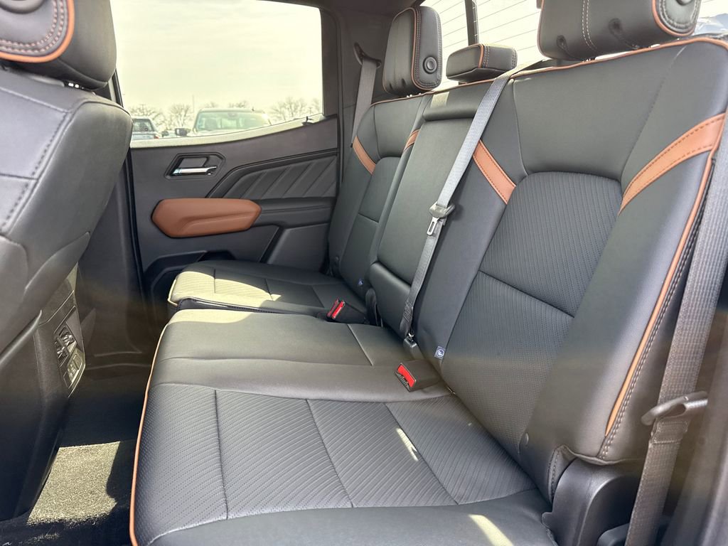 New 2026 GMC Canyon AT4 w/ AT4 Premium Package image 33