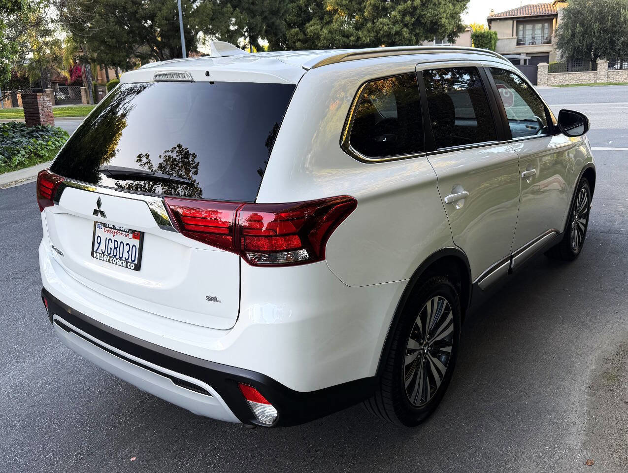Used 2020 Mitsubishi Outlander SEL image 7