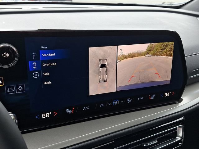 New 2026 Chevrolet Traverse LT w/ Sun and Wheel Package image 15