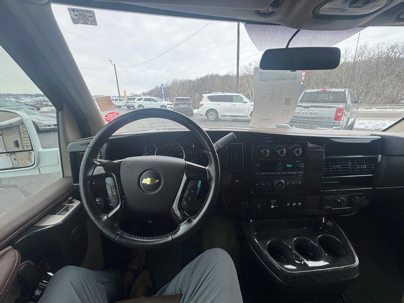 Used 2015 Chevrolet Express 2500 image 23