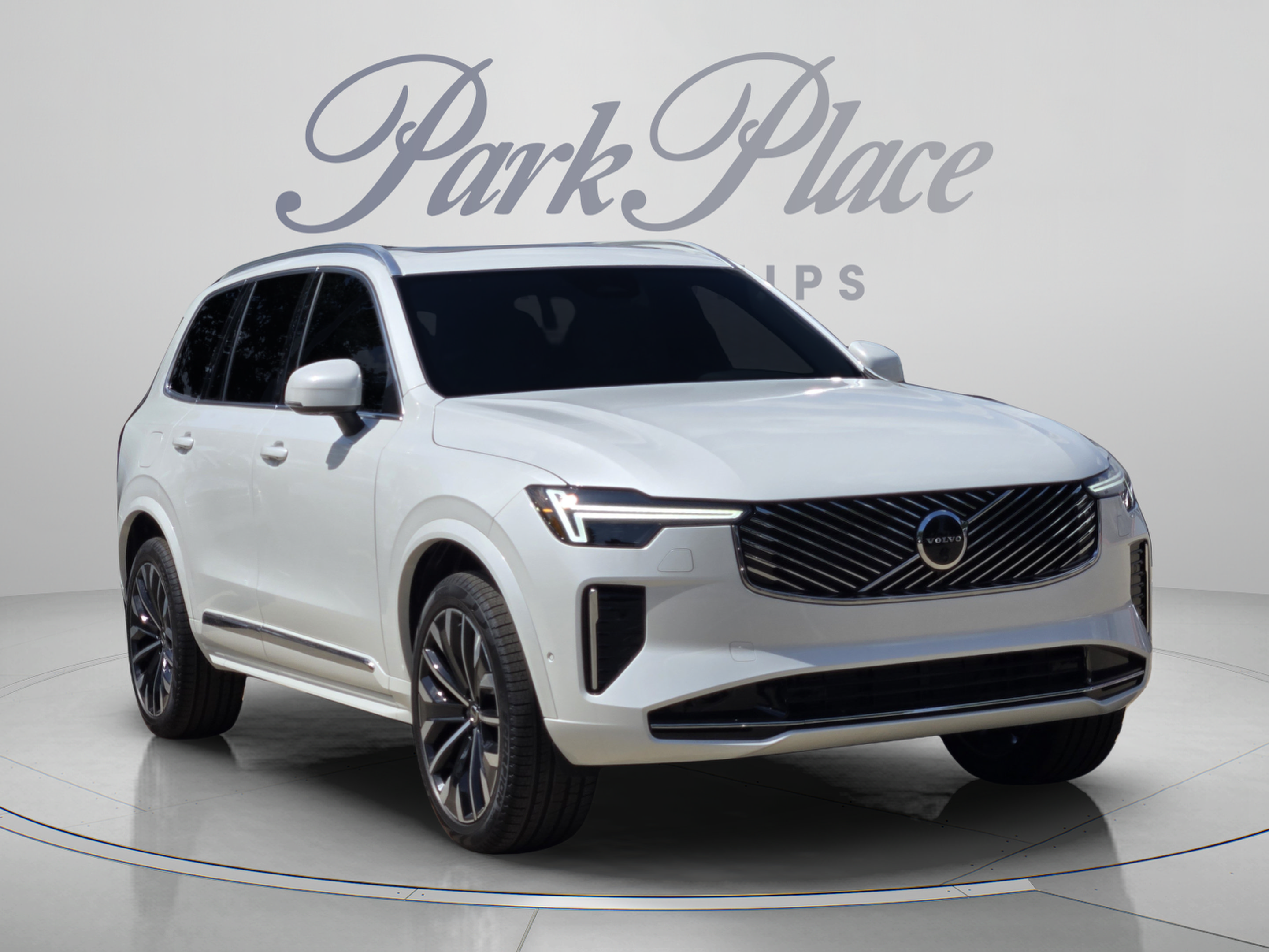 New 2026 Volvo XC90 B5 Plus w/ Protection Package Premier AWD/4WD image 8