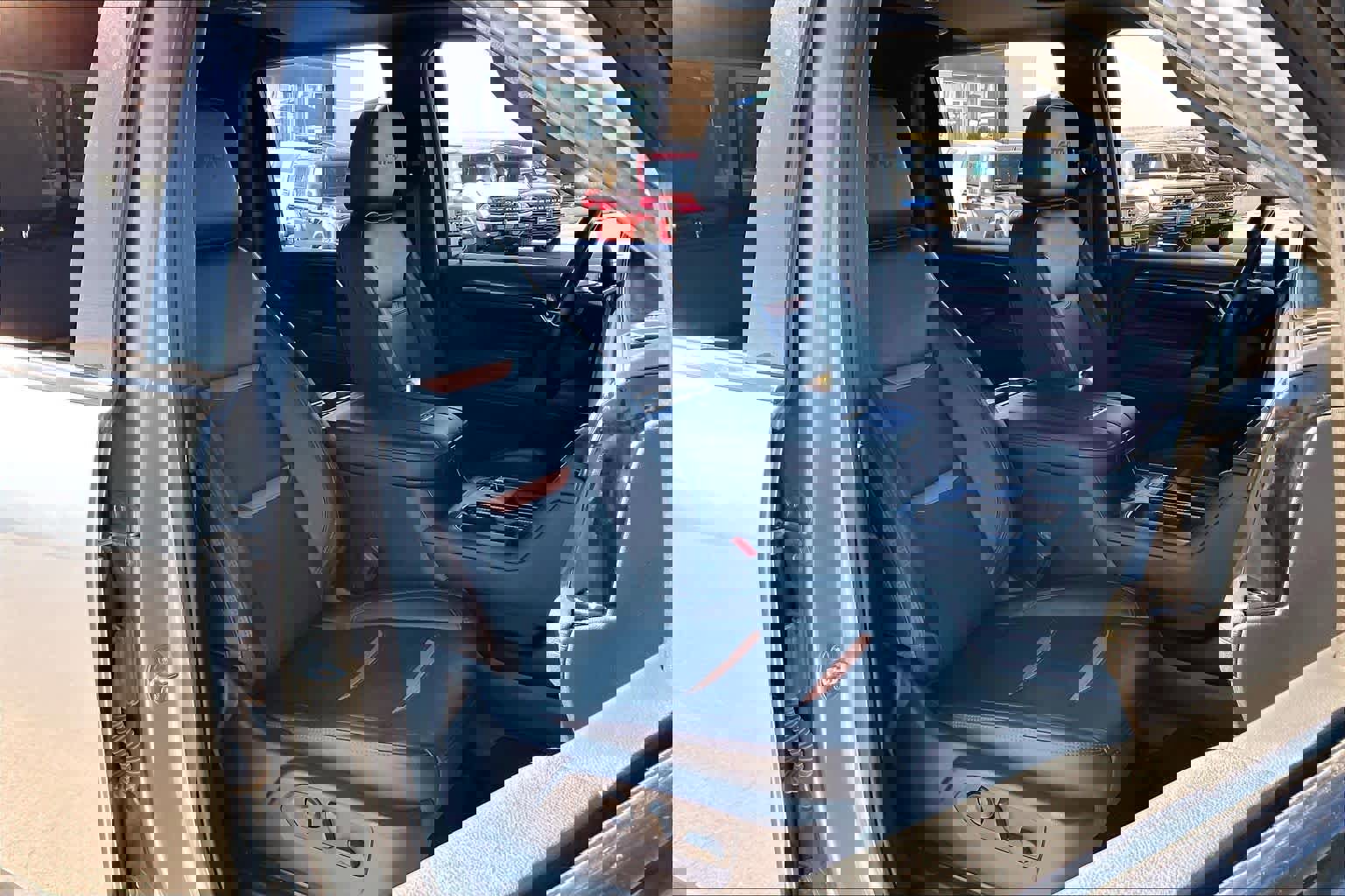 Used 2024 GMC Sierra 2500 AT4 w/ AT4 Premium Plus Package image 8