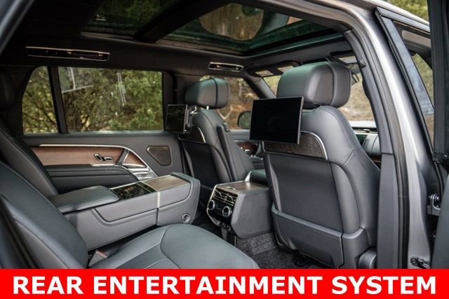 Used 2023 Land Rover Range Rover Long Wheelbase Autobiography image 2