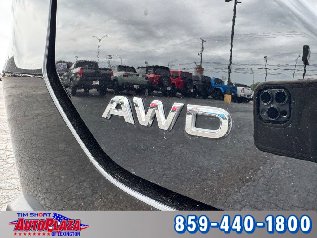 Used 2025 Honda Pilot Elite image 12