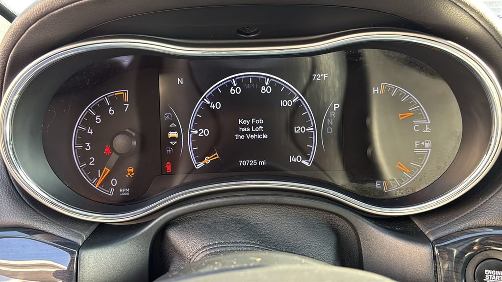Used 2020 Jeep Grand Cherokee Overland AWD/4WD image 16