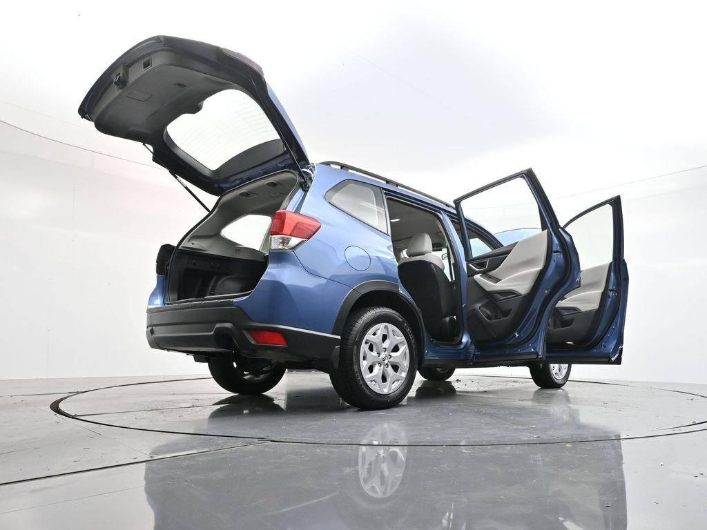 Used 2023 Subaru Forester Base image 41