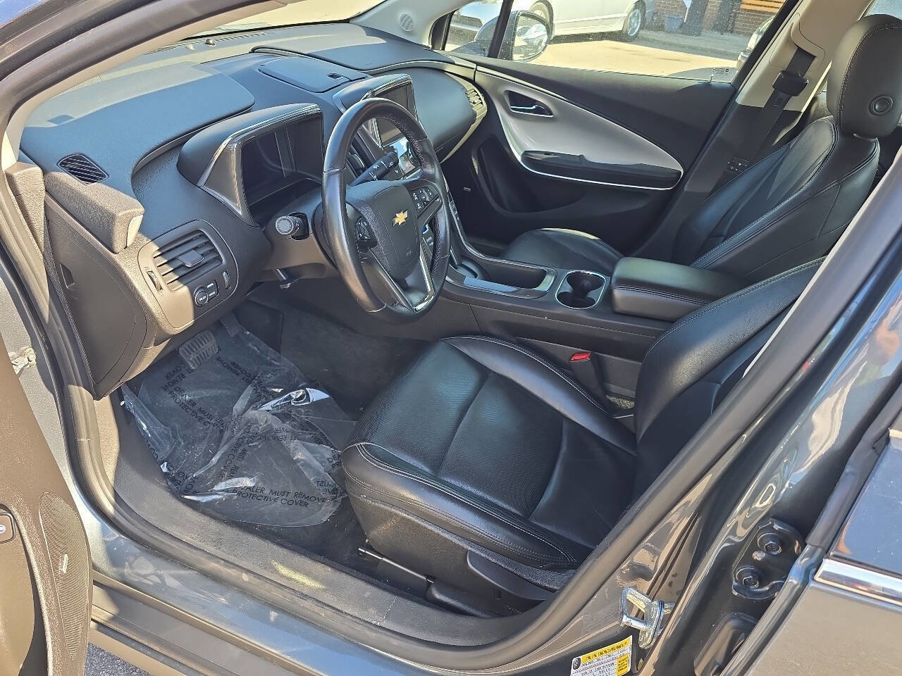 Used 2011 Chevrolet Volt Premium w/ Premium Trim Package FWD image 16