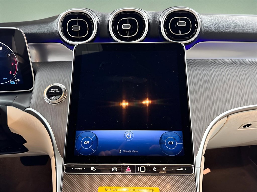 Used 2025 Mercedes-Benz GLC 300 image 17