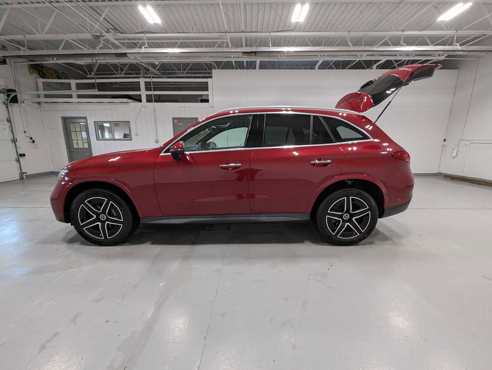 New 2026 Mercedes-Benz GLC 300 GLC 300 image 10