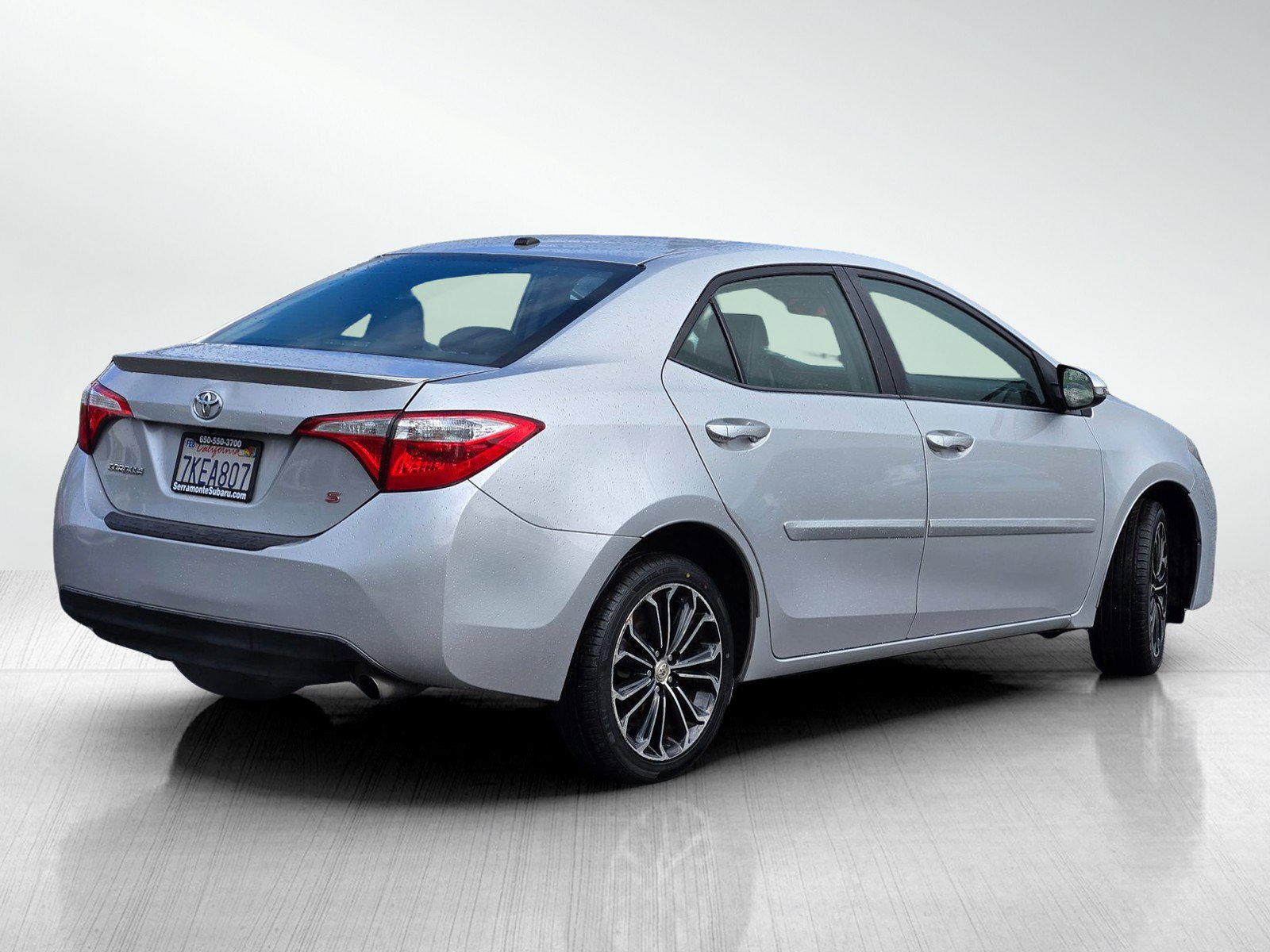 Used 2015 Toyota Corolla S w/ Driver Convenience Package image 4