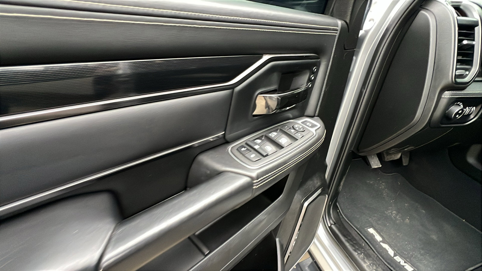 Used 2022 RAM 2500 Power Wagon image 16