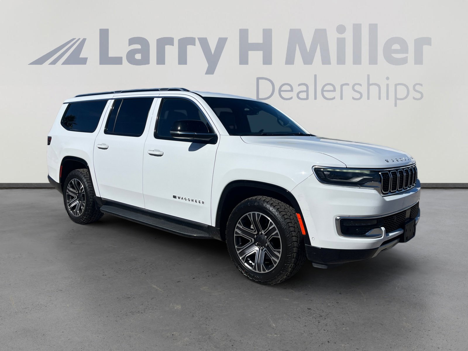 Certified 2024 Jeep Wagoneer L Series II image 7