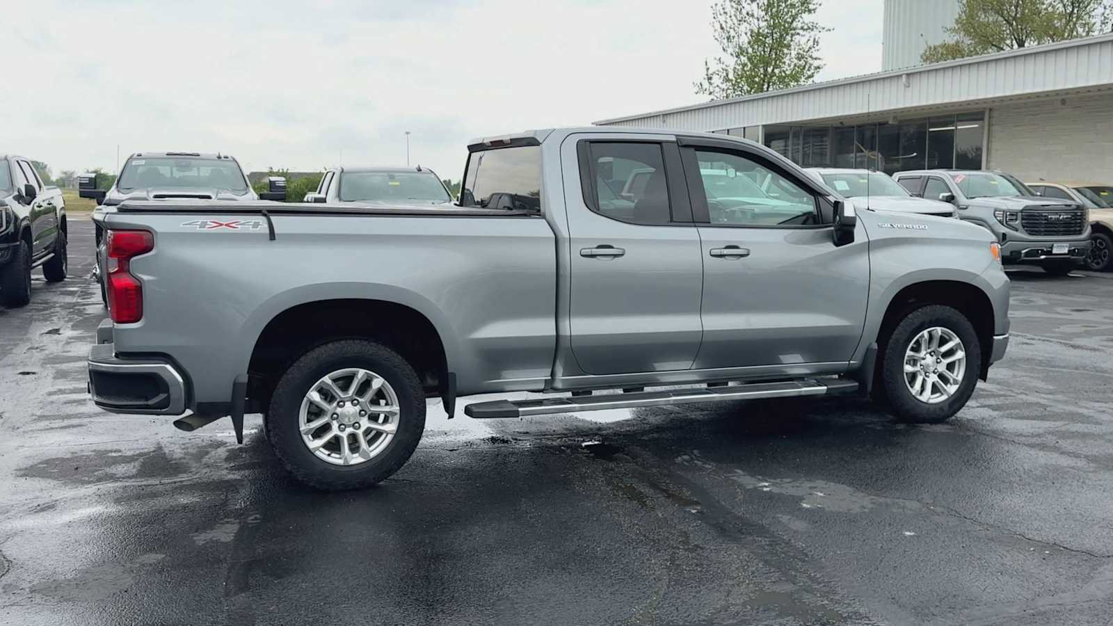 Certified 2023 Chevrolet Silverado 1500 LT w/ Protection Package AWD/4WD image 9