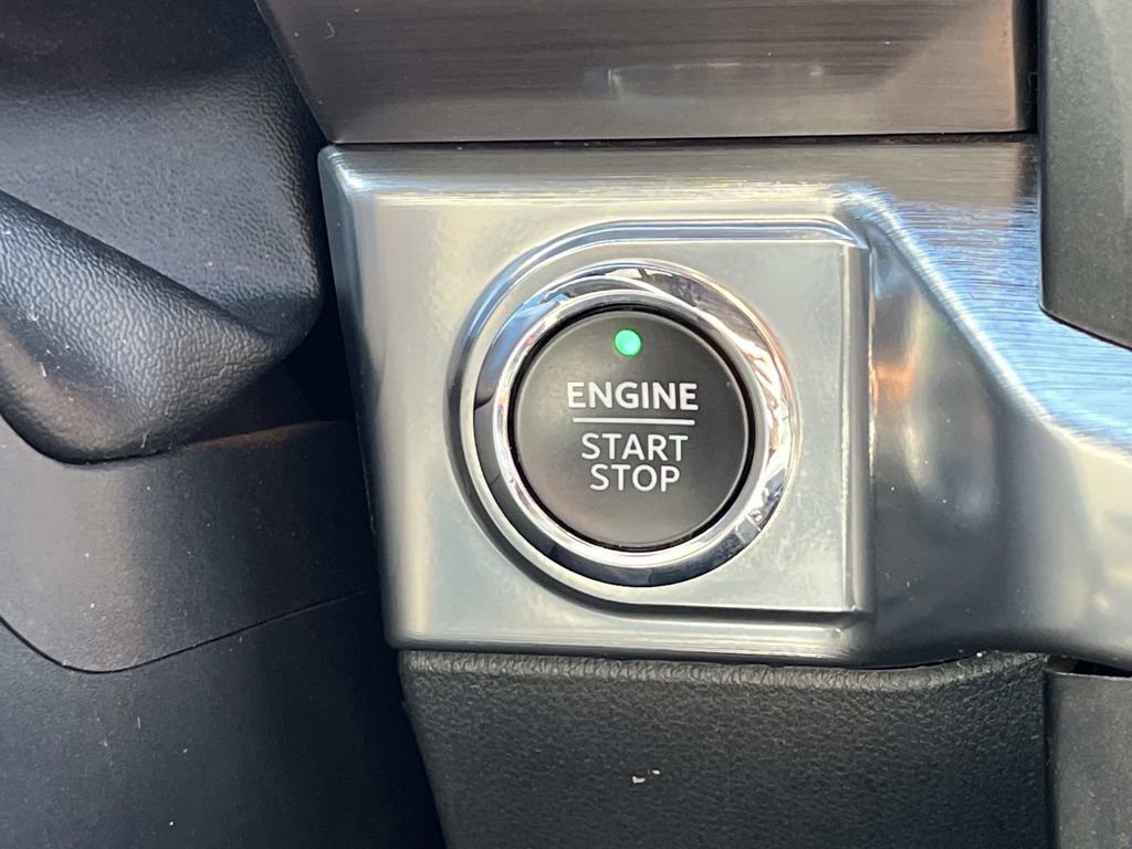 Used 2021 Ford F150 Lariat image 34