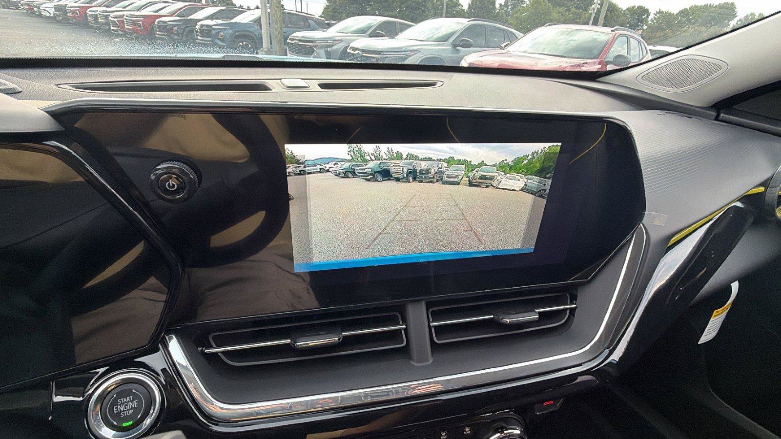 New 2026 Chevrolet Trax ACTIV w/ Sunroof Package FWD image 27
