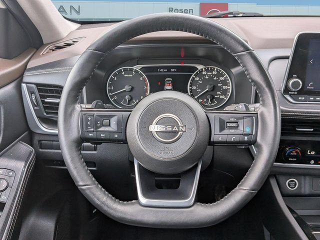 Certified 2023 Nissan Rogue SV w/ SV Premium B Package AWD/4WD image 16