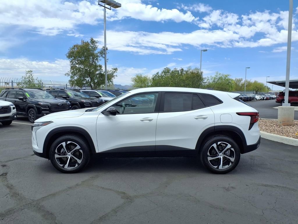 Used 2024 Chevrolet Trax RS FWD image 13