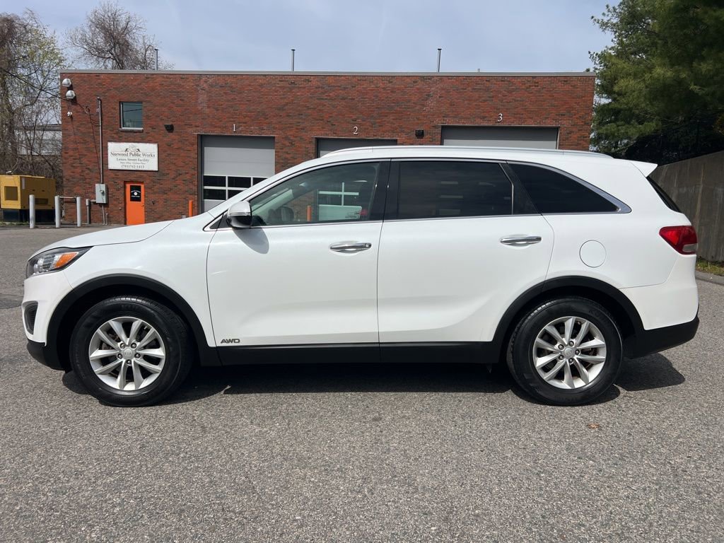 Used 2016 Kia Sorento LX w/ LX Convenience Package AWD/4WD image 2