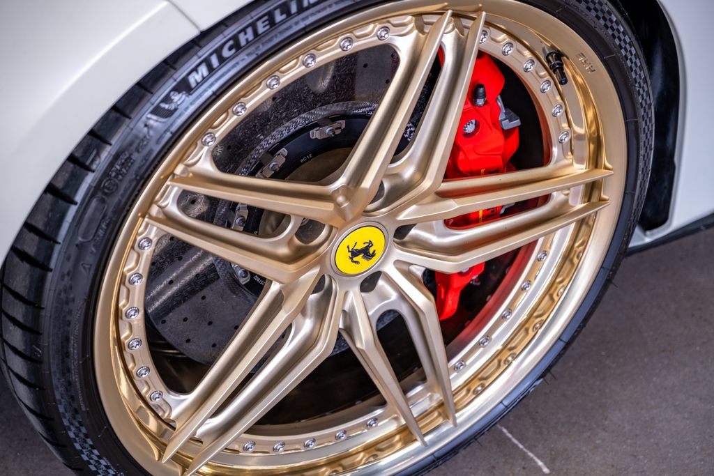 Used 2018 Ferrari 488 Spider RWD image 8