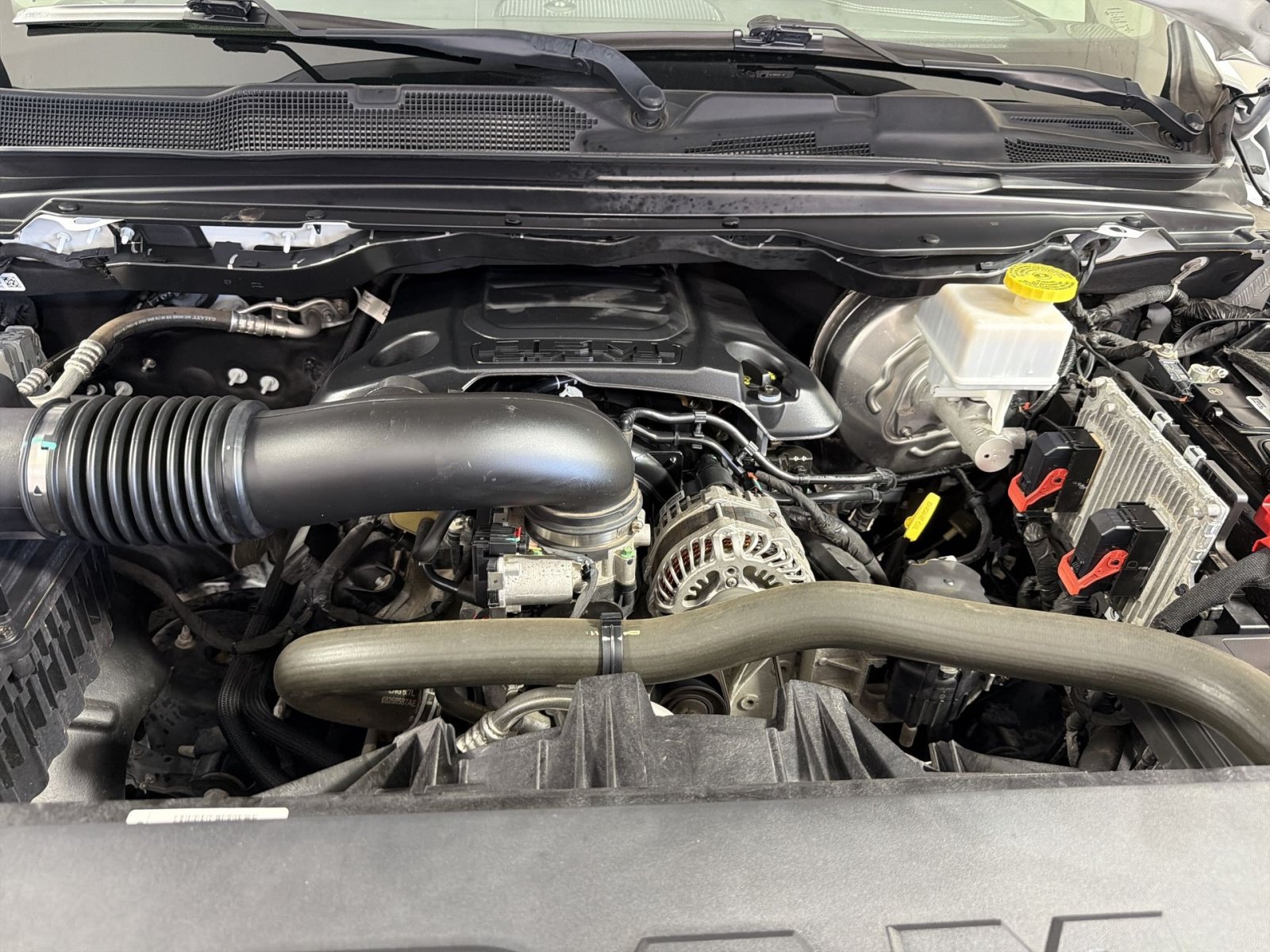 Used 2022 RAM 1500 Laramie AWD/4WD image 26