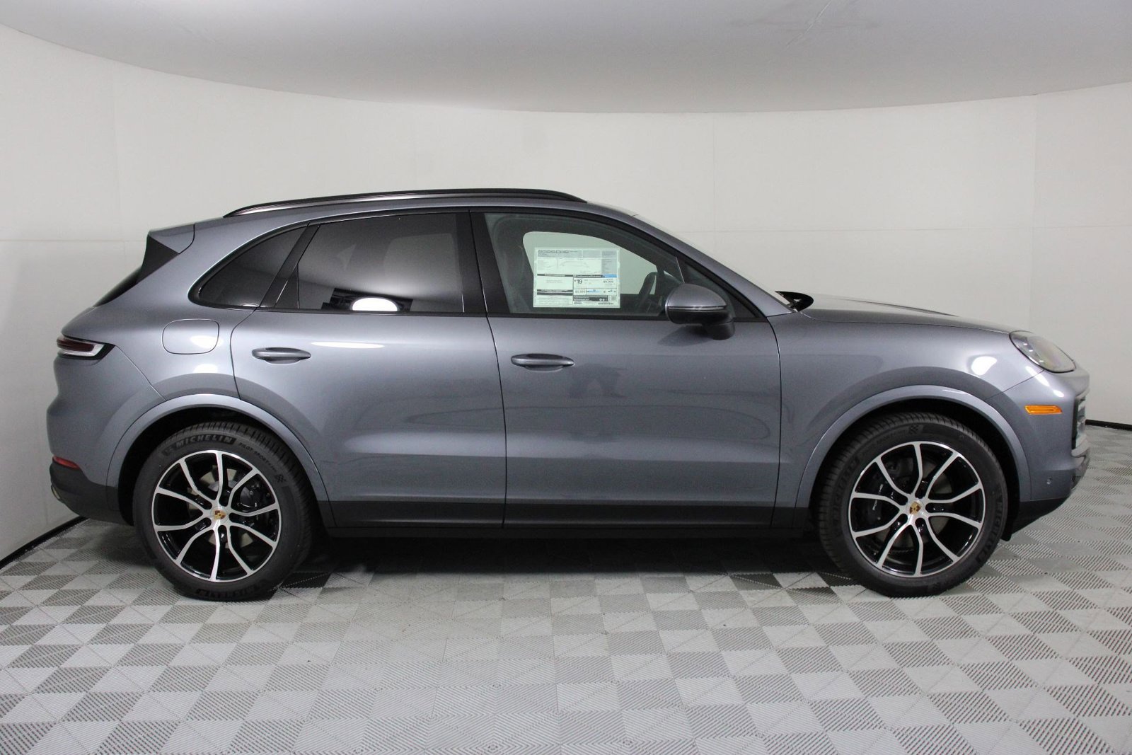 New 2026 Porsche Cayenne AWD/4WD image 8