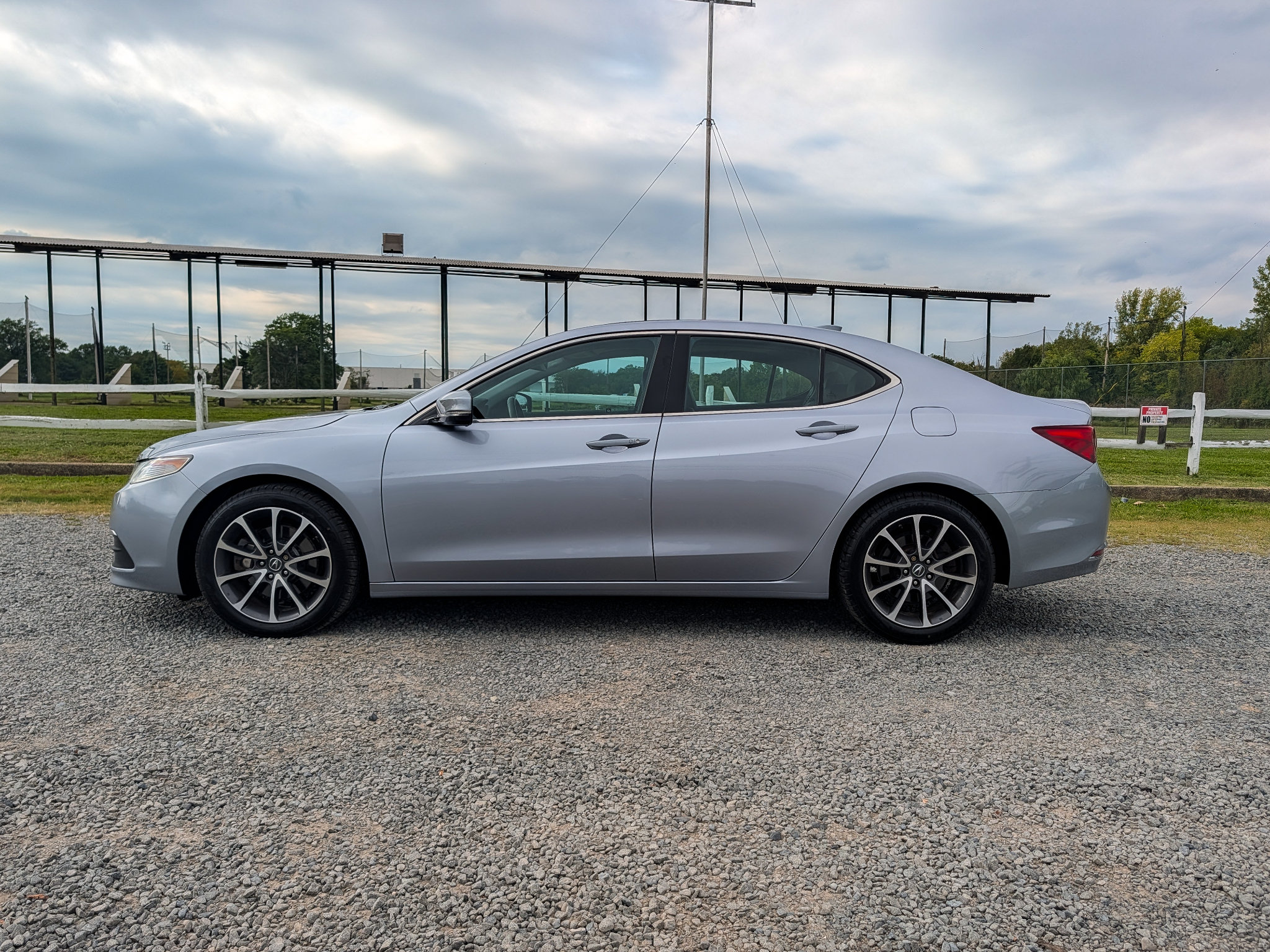 Used 2016 Acura TLX w/ Technology Package AWD/4WD image 9
