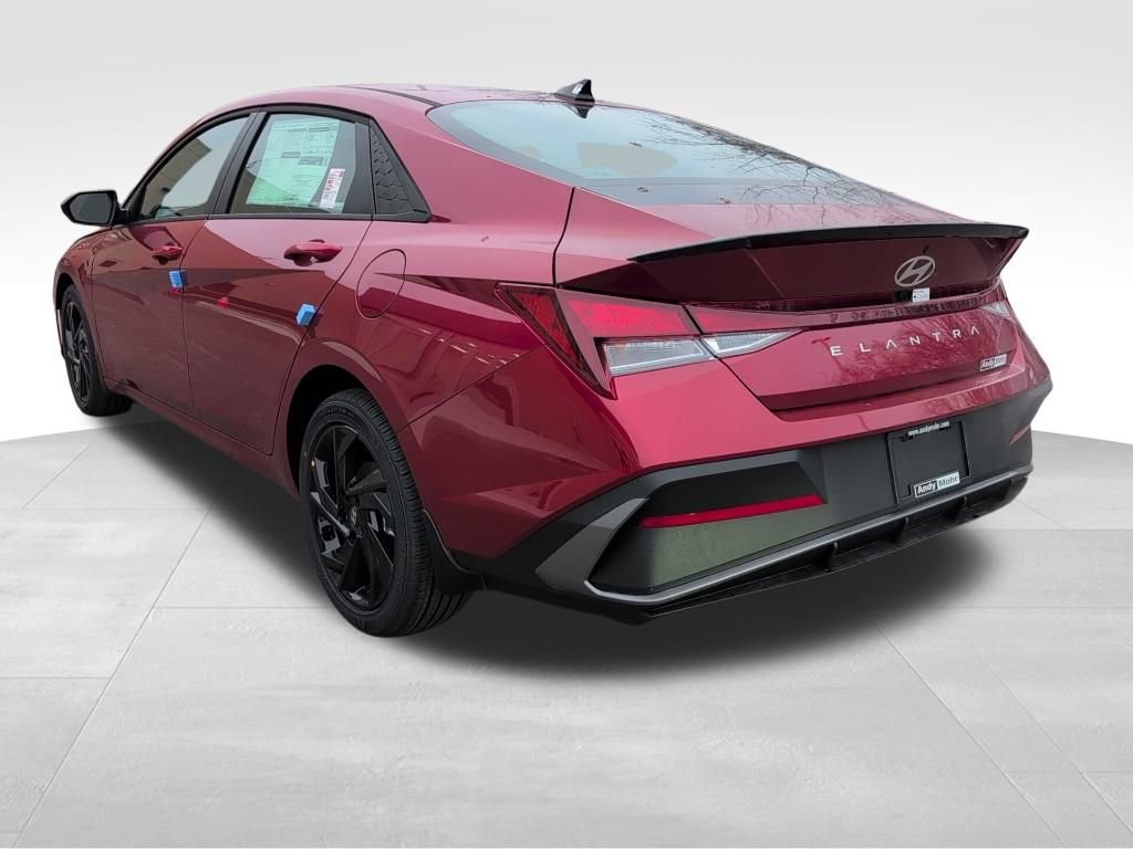 New 2026 Hyundai Elantra Sport image 5
