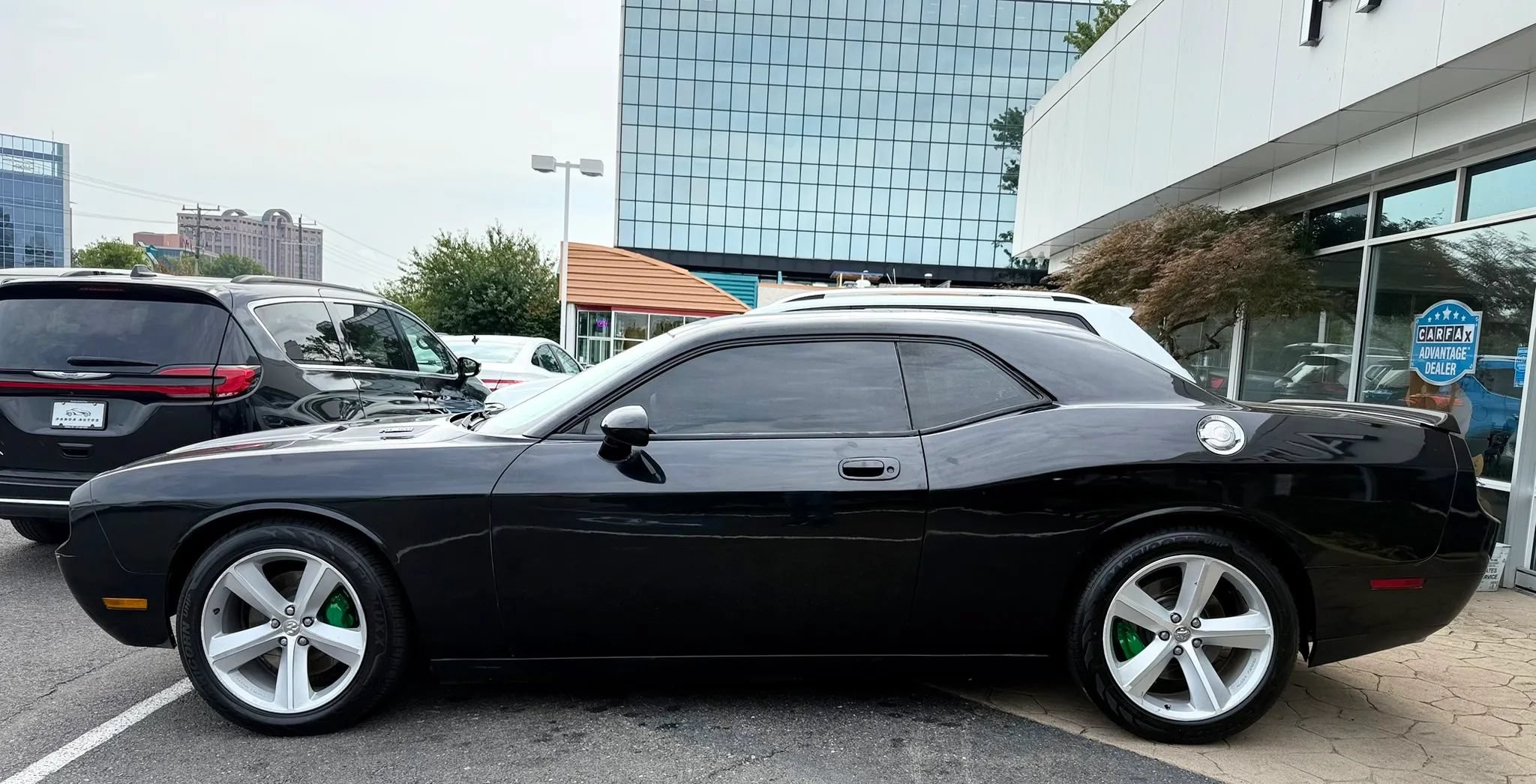 Used 2010 Dodge Challenger SRT8 w/ SRT Option Group II RWD image 4