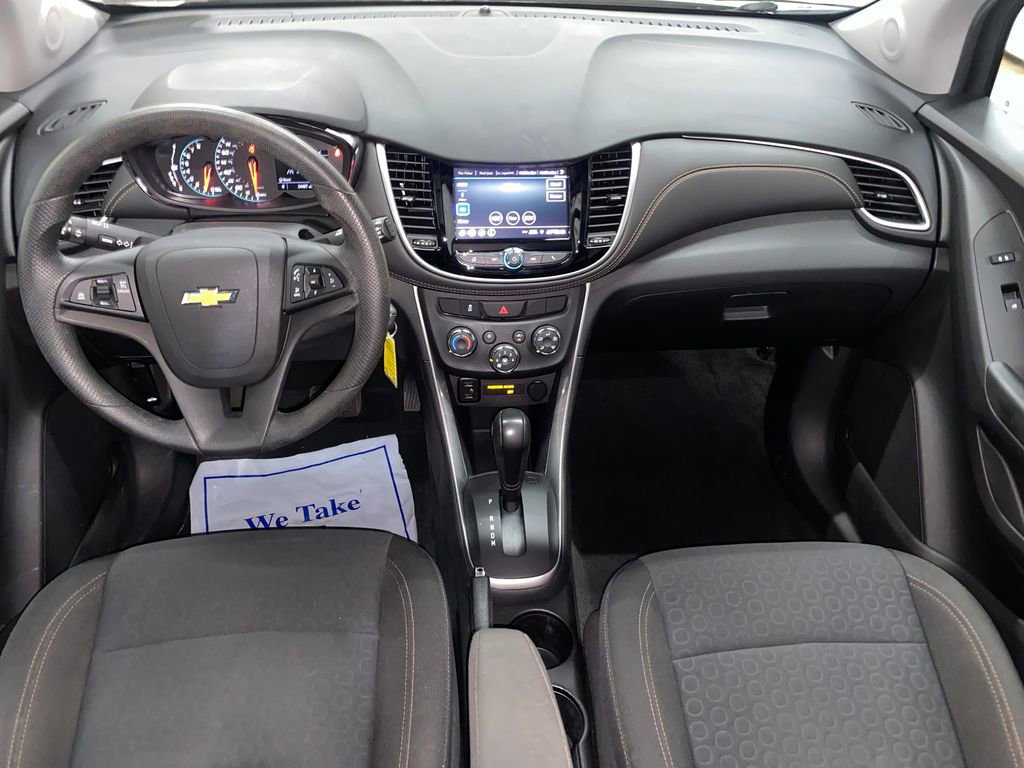 Used 2022 Chevrolet Trax LS w/ Tint and Cruise Package AWD/4WD image 25
