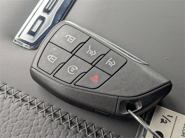 Used 2025 GMC Yukon XL Denali w/ Denali Reserve Package image 35