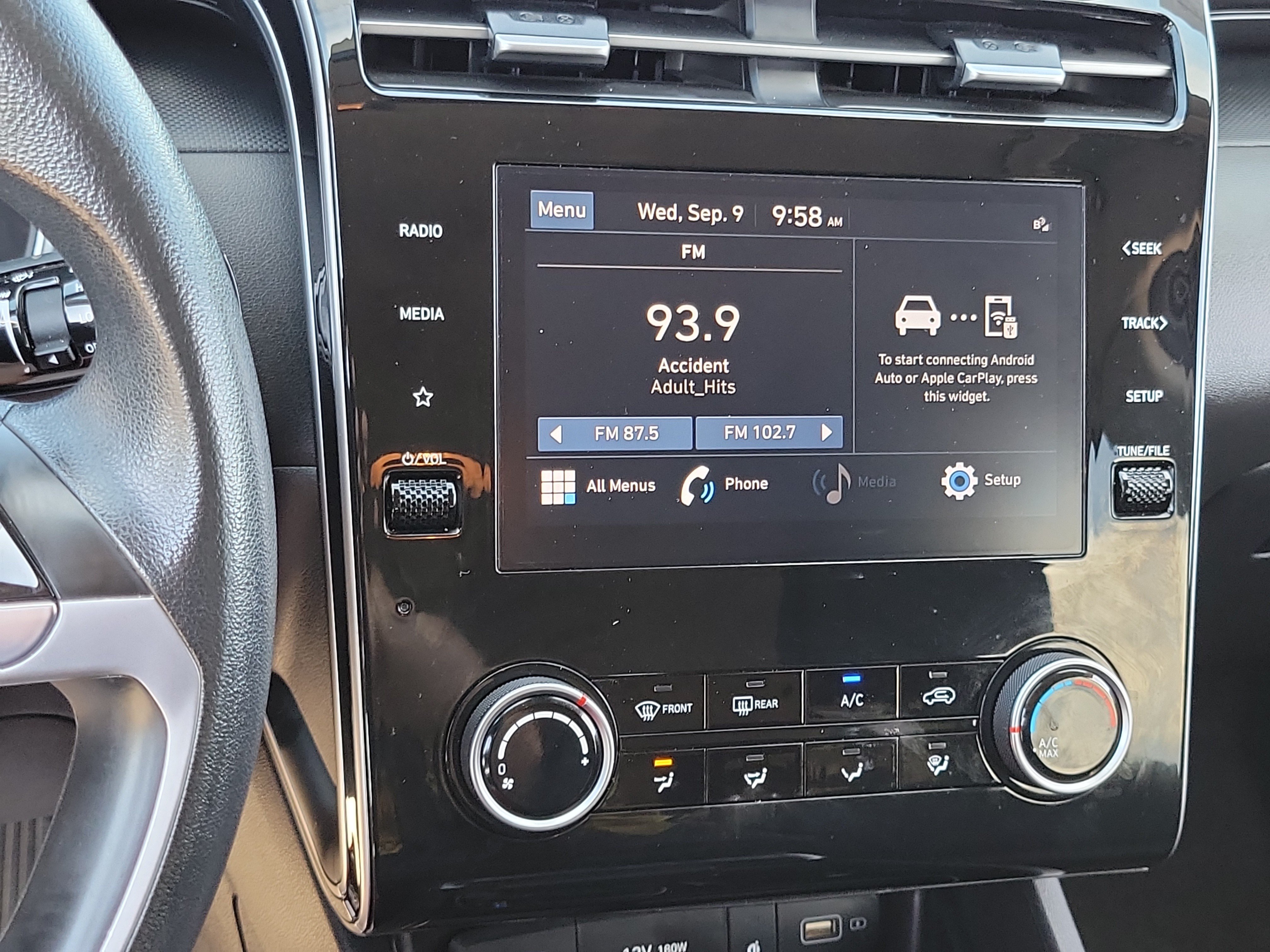 Certified 2023 Hyundai Tucson SEL FWD image 16