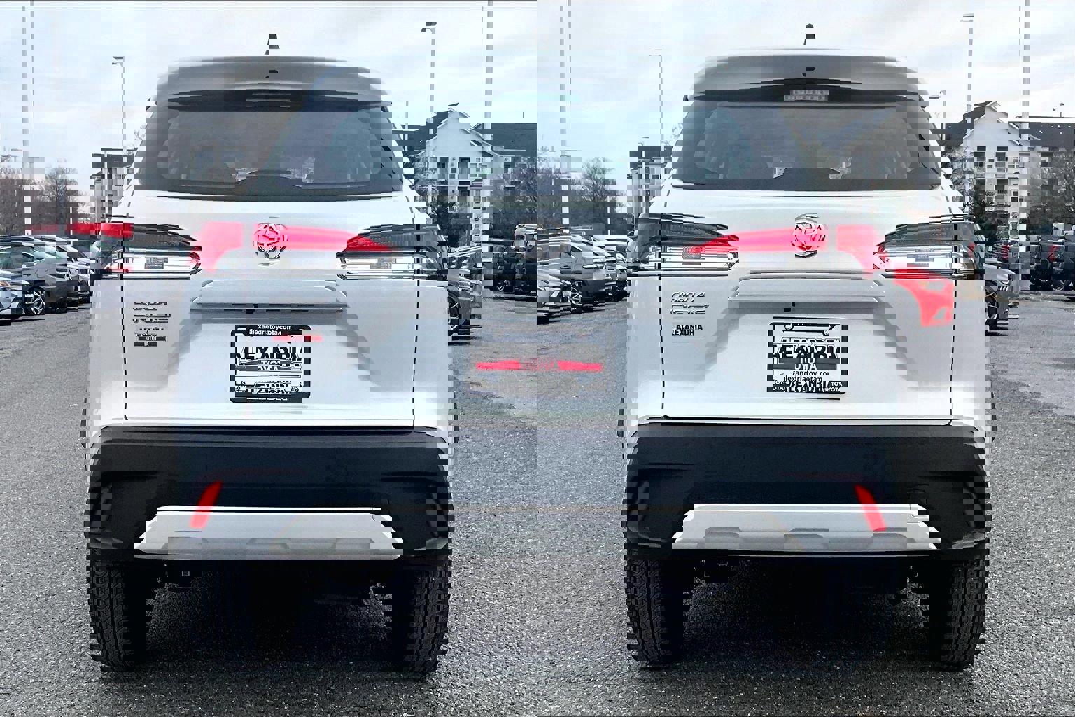 Used 2024 Toyota Corolla Cross L image 4