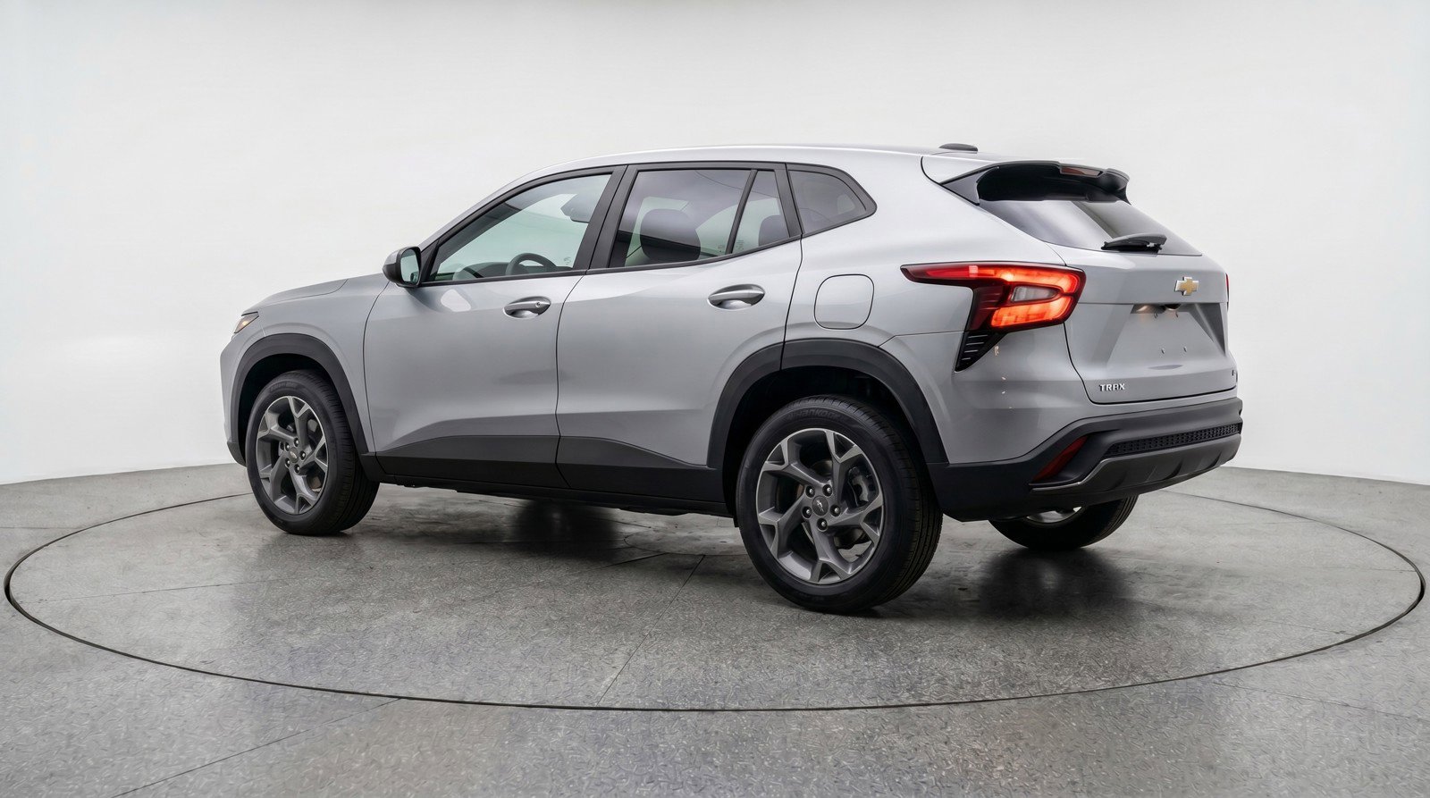 Used 2025 Chevrolet Trax LT w/ LT Convenience Package FWD image 6